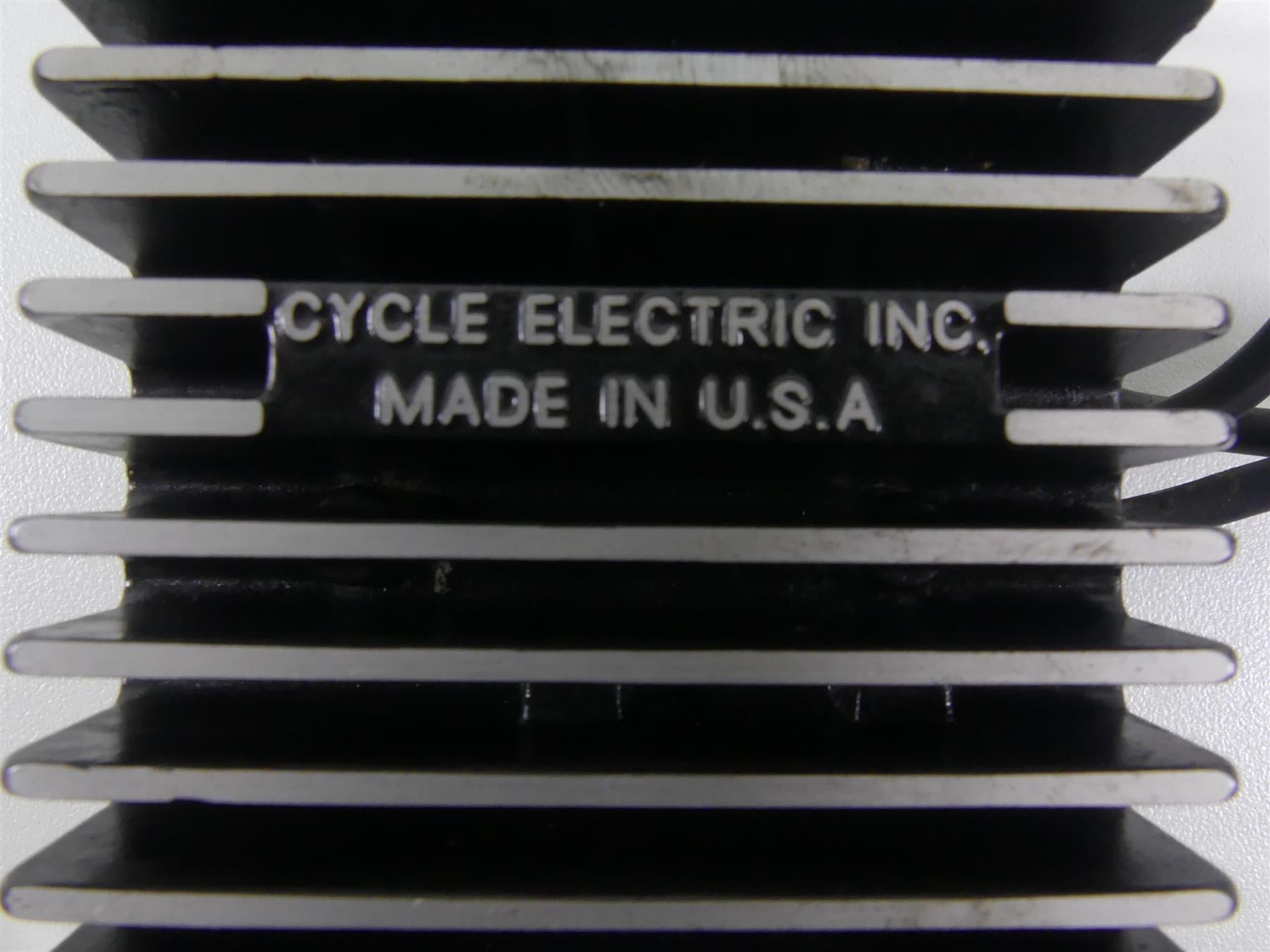 1999 Harley Dyna FXDL Low Rider Rectifier Voltage Regulator 74518-99A {{ shop.shopifyCountryName }} - Mototech271
