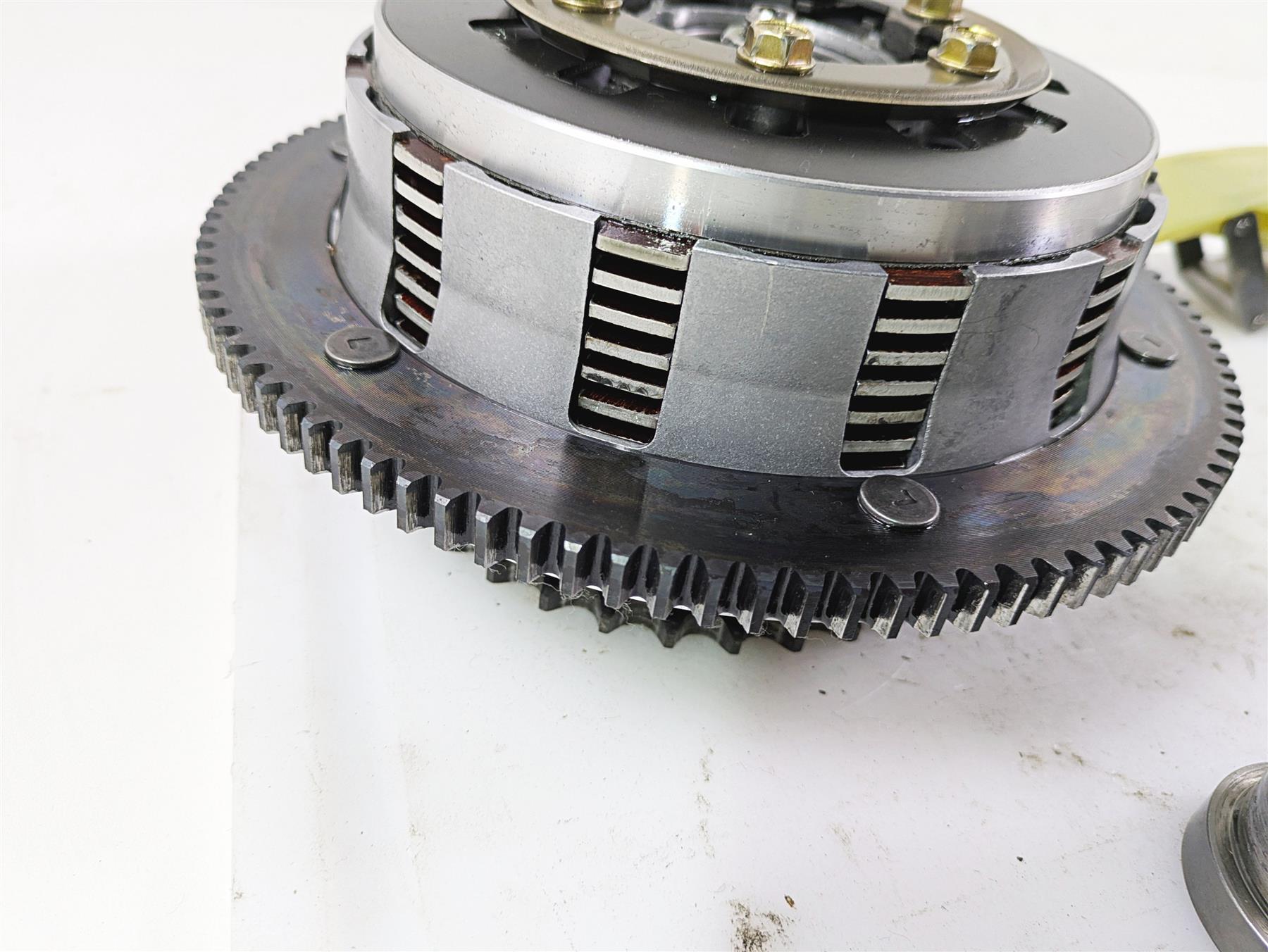 2004 Harley Softail FXSTDI Deuce Primary Drive Clutch Kit 37802-04A {{ shop.shopifyCountryName }} - Mototech271