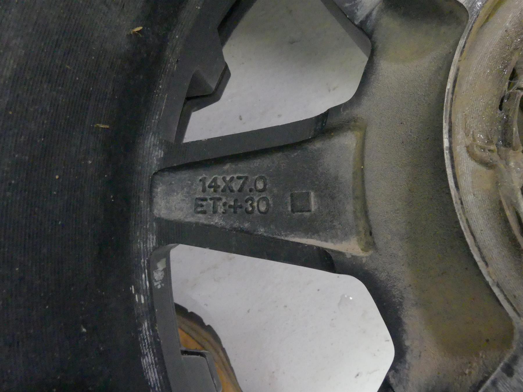 STI HD5 Beadlock Wheel 14x7 + Gbc Kanati Mongrel 28x10-R14 Tire Set 14HB523 {{ shop.shopifyCountryName }} - Mototech271