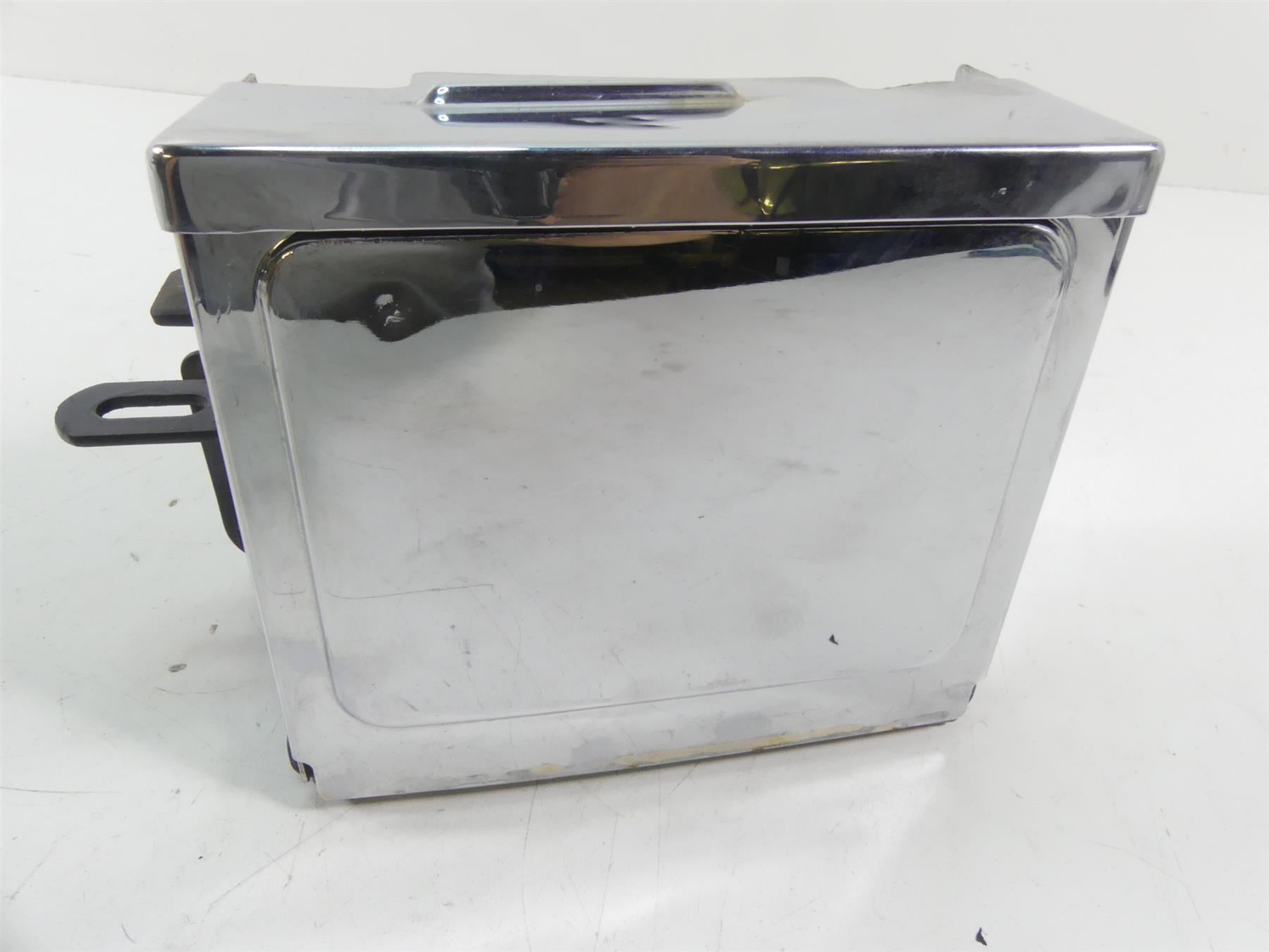 2005 Harley FXDWGI Dyna Wide Glide Right Battery Tray & Chrome Cover 66375-97 | Mototech271