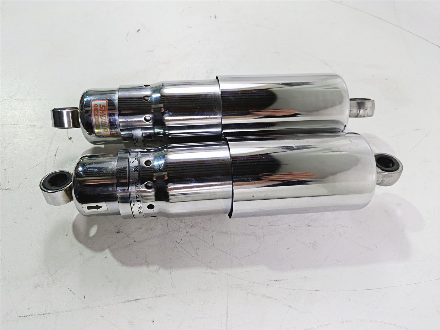 2002 Honda V-Twin VTX1800 C Rear Suspension Shock Damper Set Showa 52400-MCH-631 {{ shop.shopifyCountryName }} - Mototech271