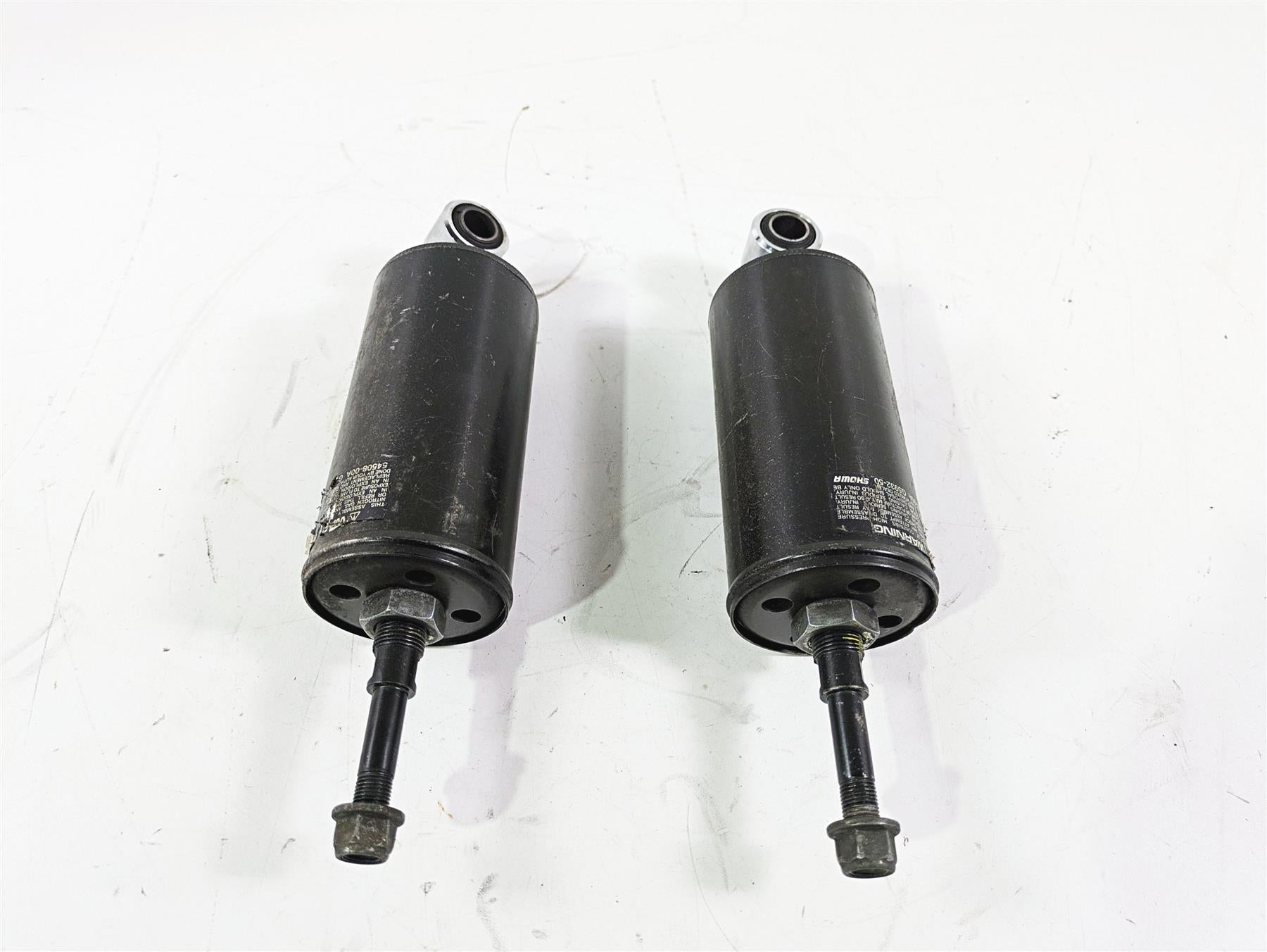 2004 Harley FLSTCI Softail Heritage Showa Rear Damper Shock Set 54508-00A {{ shop.shopifyCountryName }} - Mototech271