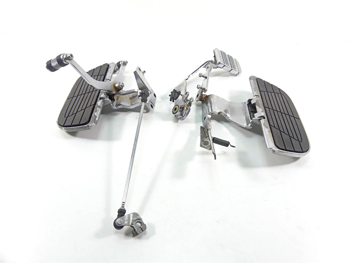 2002 Honda VTX1800 R Front L+R Floor Board Shifter Brake Pedal 50612-MCV-010 {{ shop.shopifyCountryName }} - Mototech271