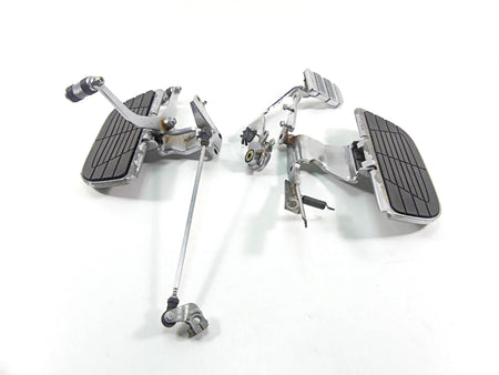 2002 Honda VTX1800 R Front L+R Floor Board Shifter Brake Pedal 50612-MCV-010 {{ shop.shopifyCountryName }} - Mototech271