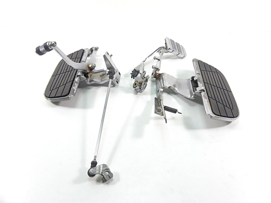 2002 Honda VTX1800 R Front L+R Floor Board Shifter Brake Pedal 50612-MCV-010 {{ shop.shopifyCountryName }} - Mototech271