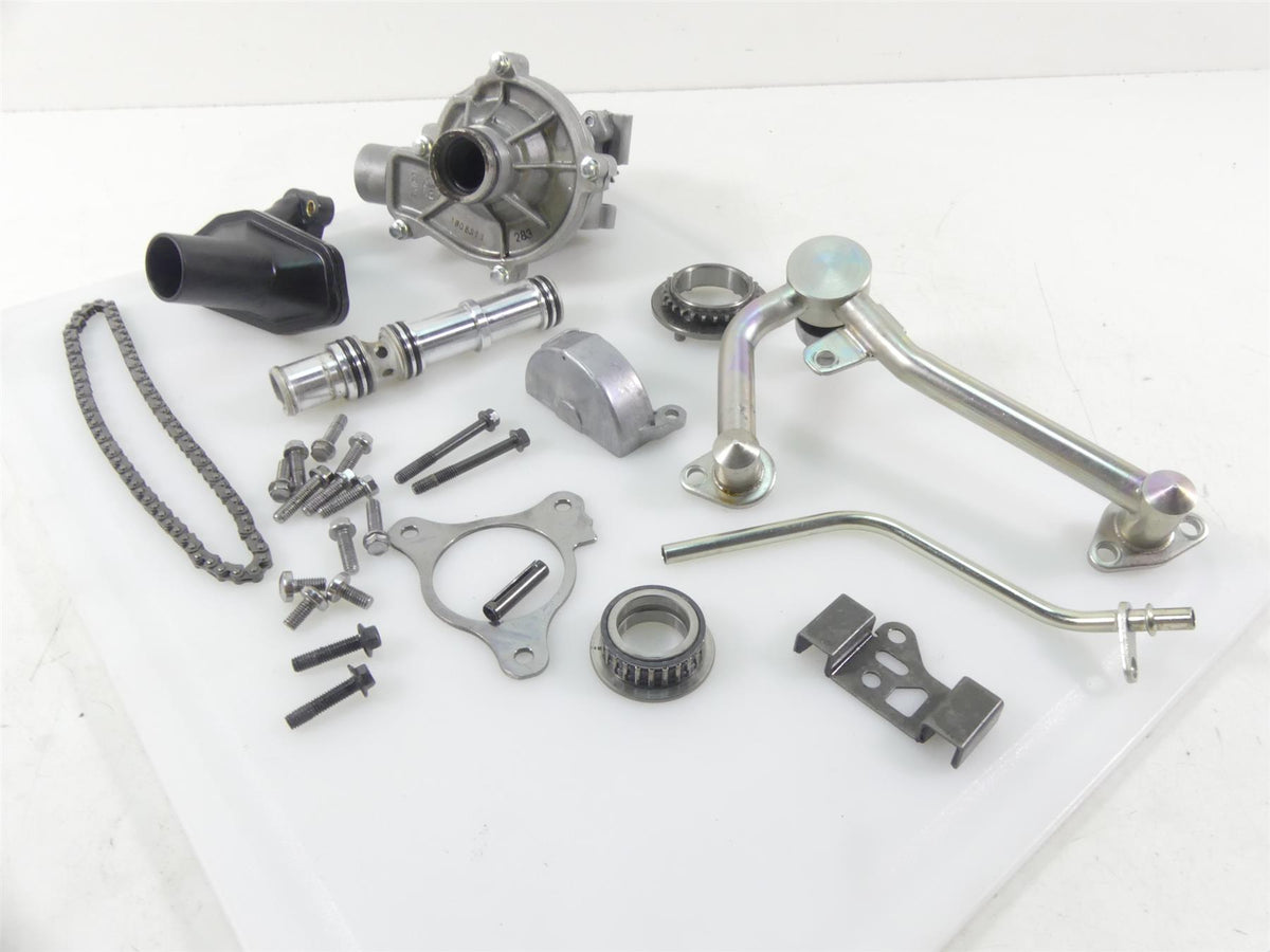2019 Triumph Street Triple 765R Oil & Water Pump Assembly Set T1210292 {{ shop.shopifyCountryName }} - Mototech271