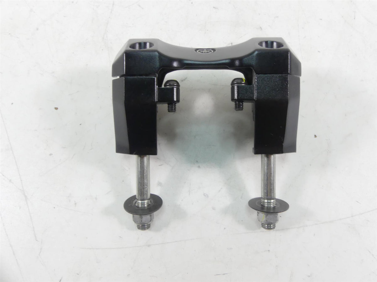 2013 Yamaha VMX17 V-Max 1700 Handlebar Handel Bar Riser Set 2S3-23441-00-00 {{ shop.shopifyCountryName }} - Mototech271