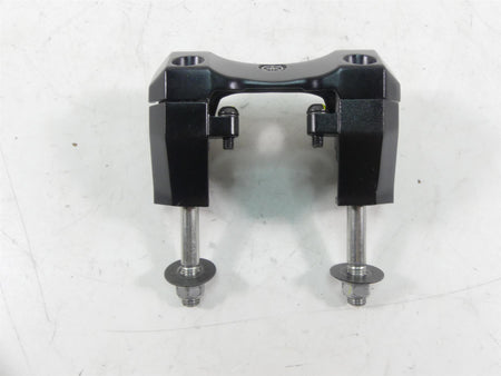 2013 Yamaha VMX17 V-Max 1700 Handlebar Handel Bar Riser Set 2S3-23441-00-00 {{ shop.shopifyCountryName }} - Mototech271