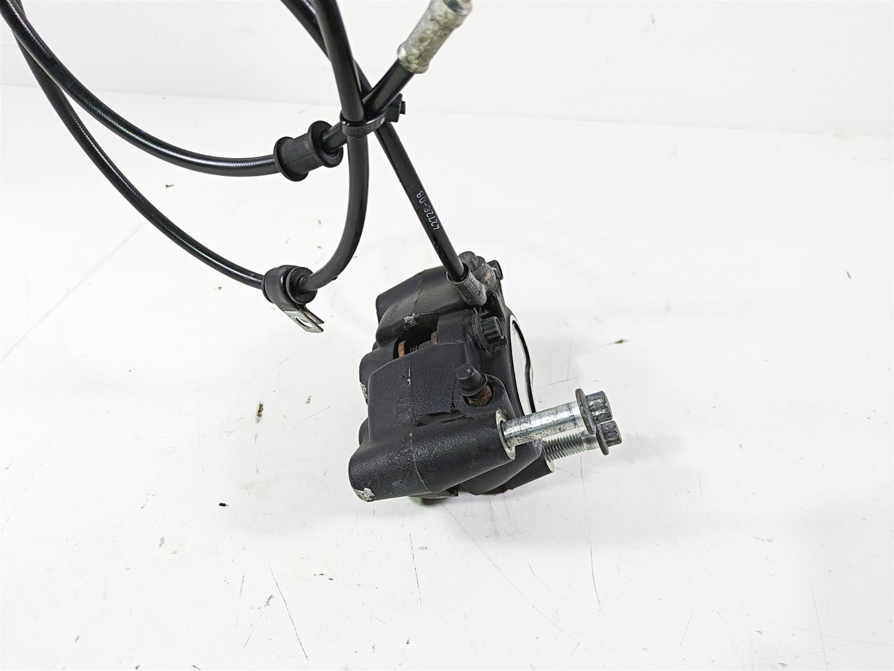 2012 Harley FLD Dyna Switchback Front Brake Caliper & Line 41300001 {{ shop.shopifyCountryName }} - Mototech271
