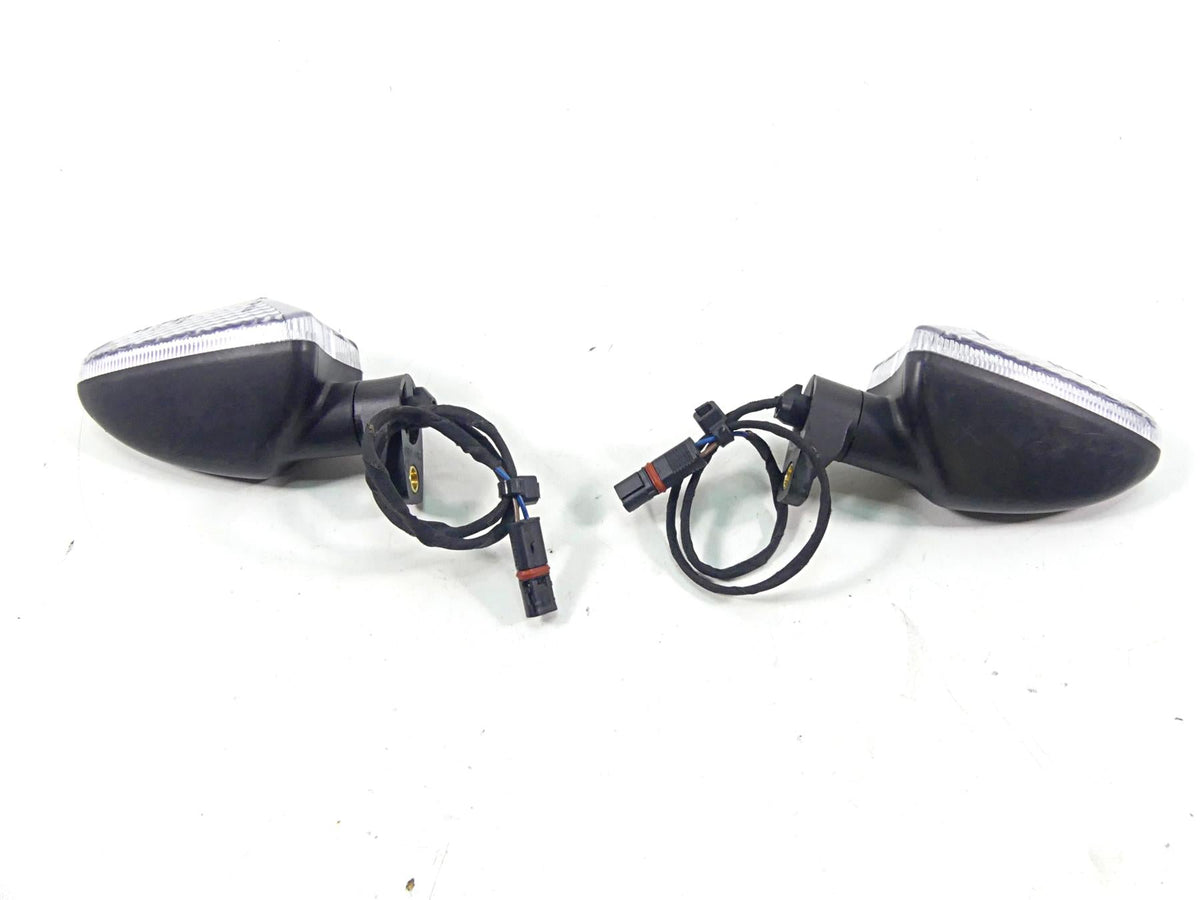 2014 BMW R1200GS K50 Left Right Rear Turn Signal Blinker Set 63138534353 {{ shop.shopifyCountryName }} - Mototech271