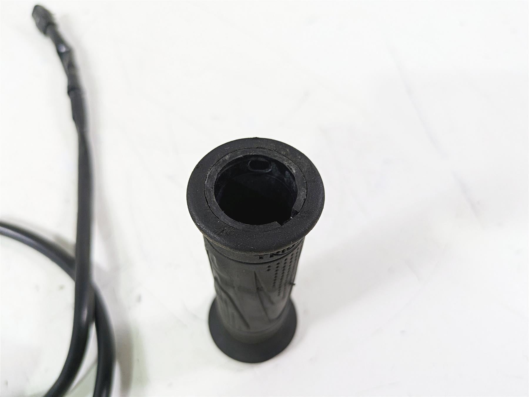 2020 Triumph Daytona 765 Moto2 Ride Fly By Wire Throttle Grip T2042226 {{ shop.shopifyCountryName }} - Mototech271