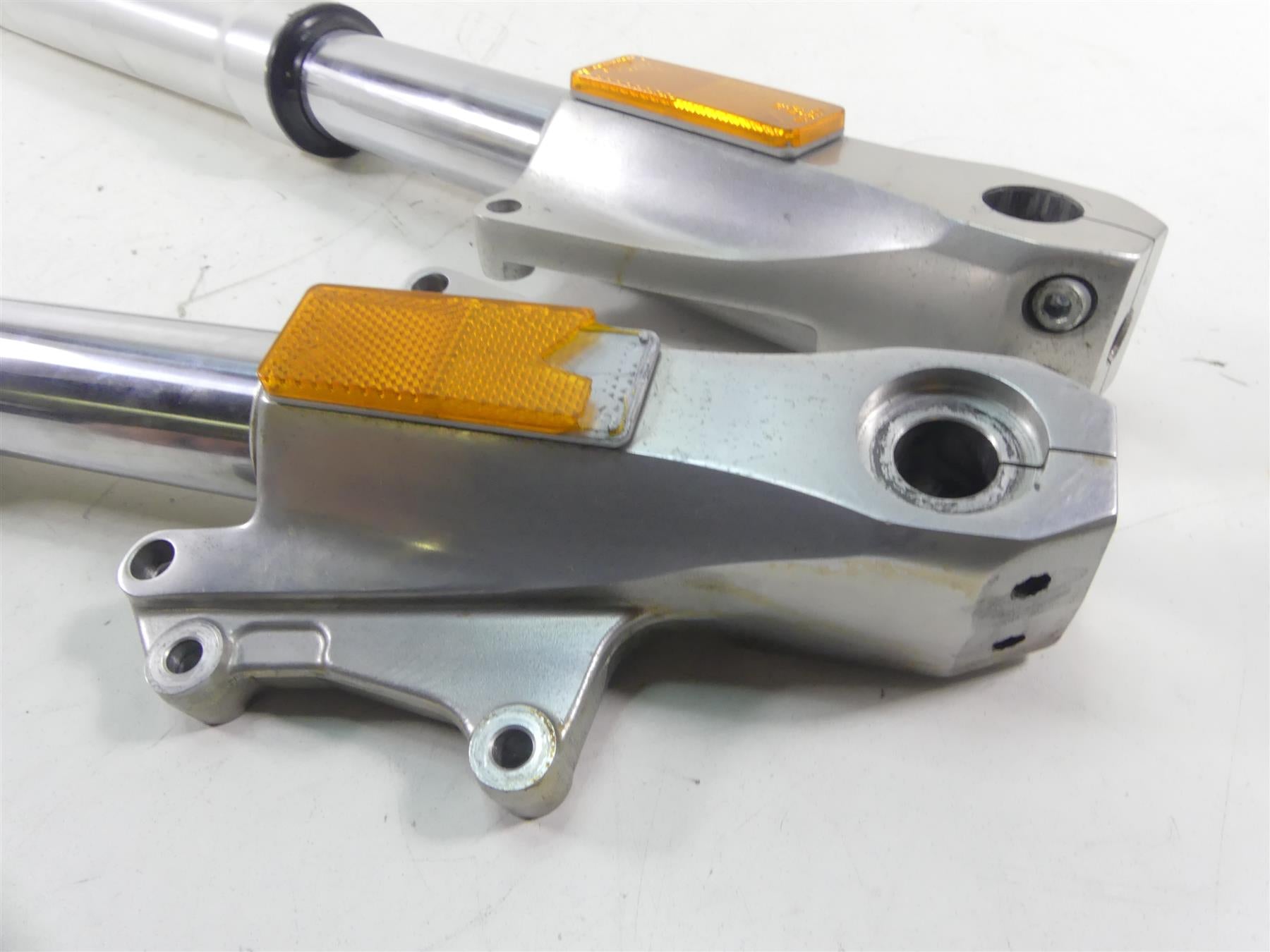 2005 Honda V-Twin VTX1800 S3 Front Straight Fork Leg 51580-MCV-R21 51480-MCV-R21 {{ shop.shopifyCountryName }} - Mototech271