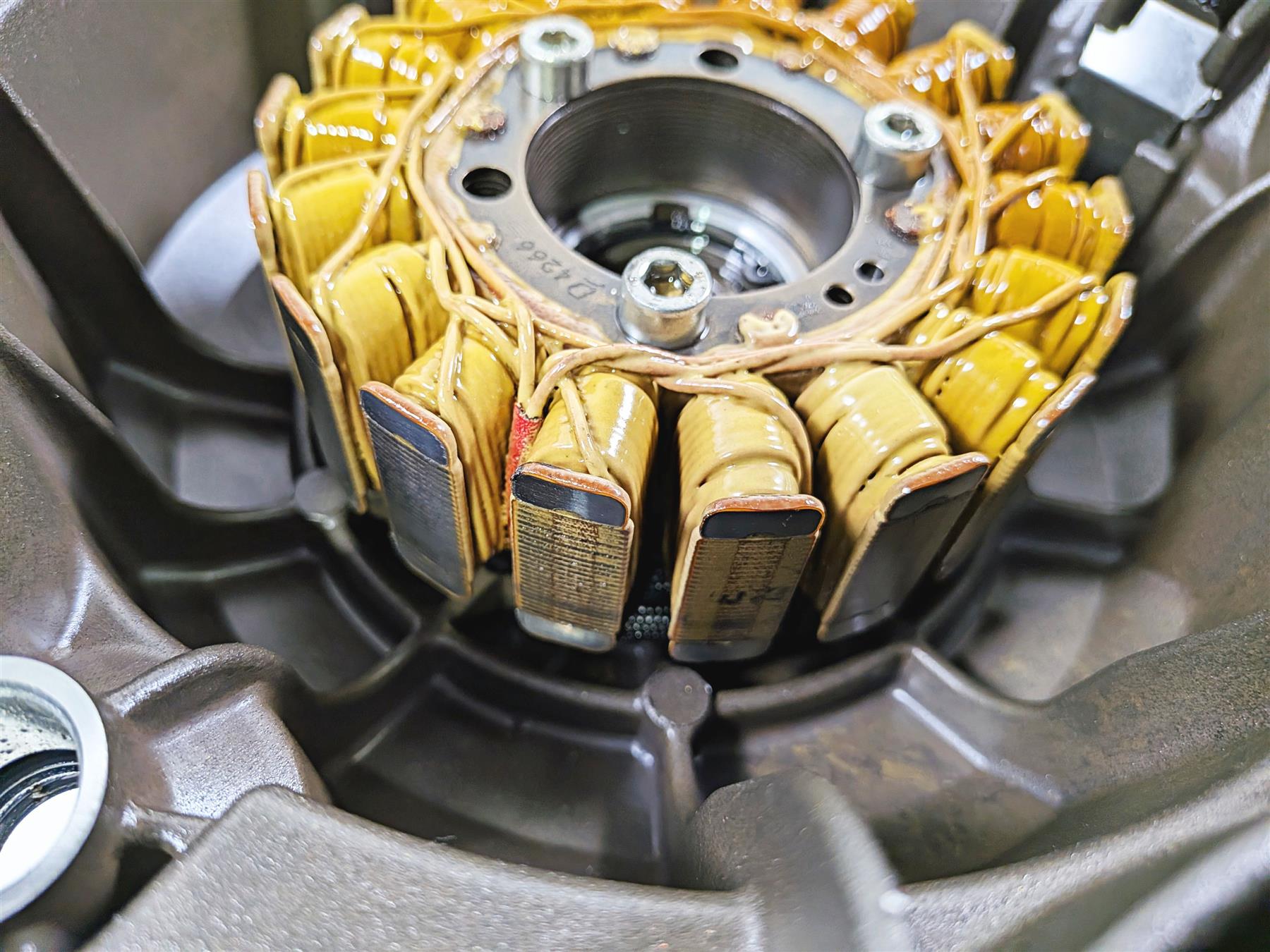 2015 Ducati Scrambler Urban Enduro Stator & Left Side Engine Cover 24221262A-Mototech271