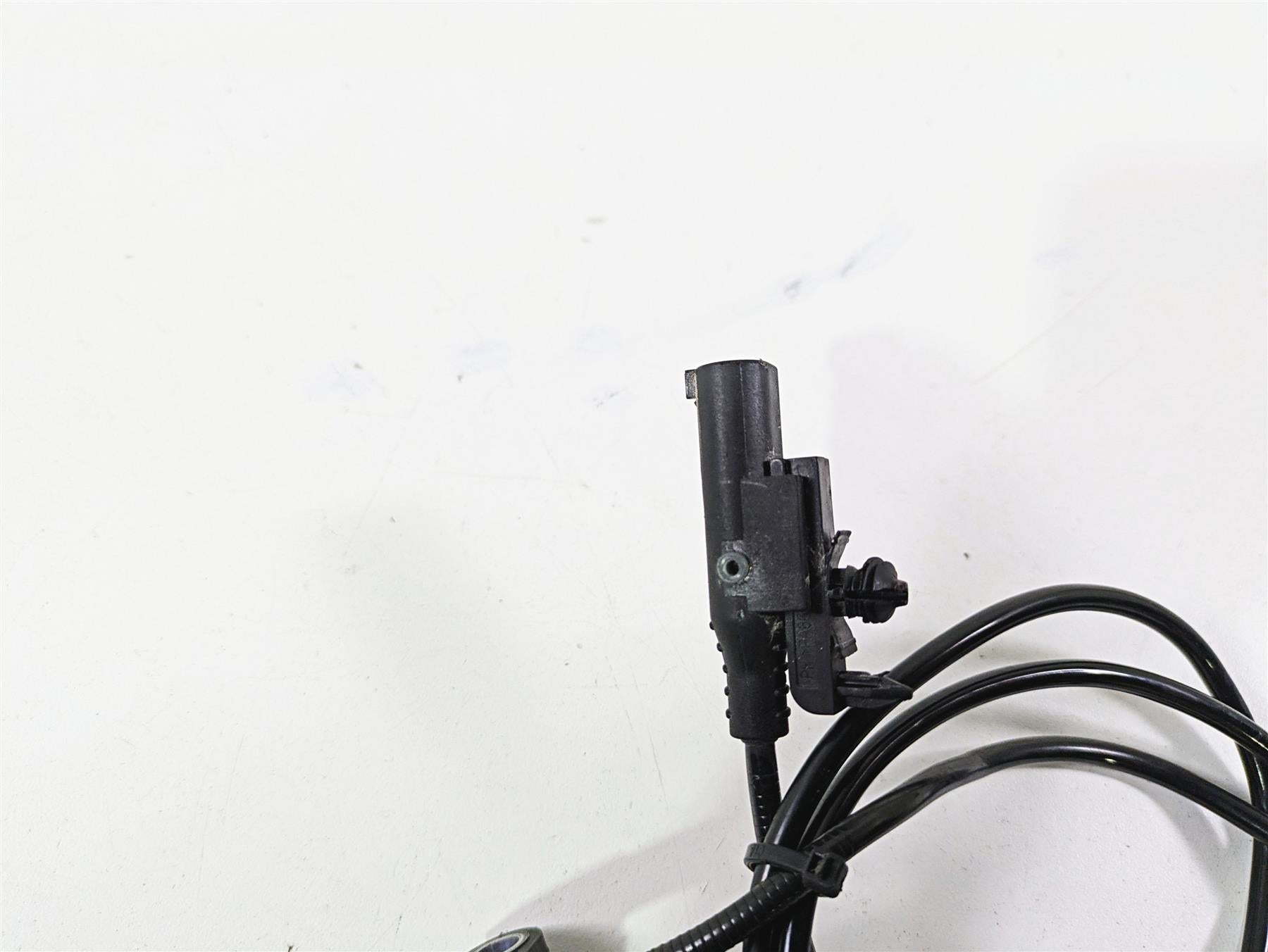 2021 BMW R1250GS K51 Adv Front Abs Brake Wheel Speed Sensor 34529443105 {{ shop.shopifyCountryName }} - Mototech271
