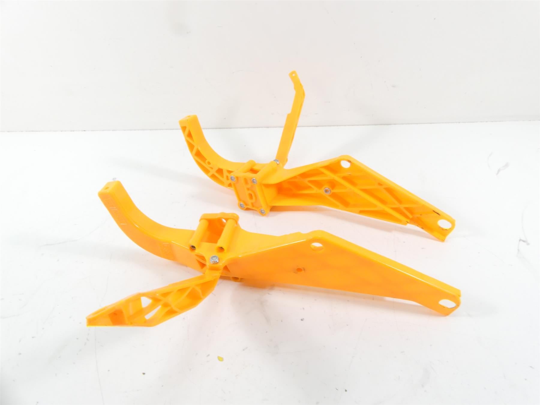2005 Harley Touring CVO FLHTC SE Electra Glide Fairing Bracket Set 2330-0102 {{ shop.shopifyCountryName }} - Mototech271