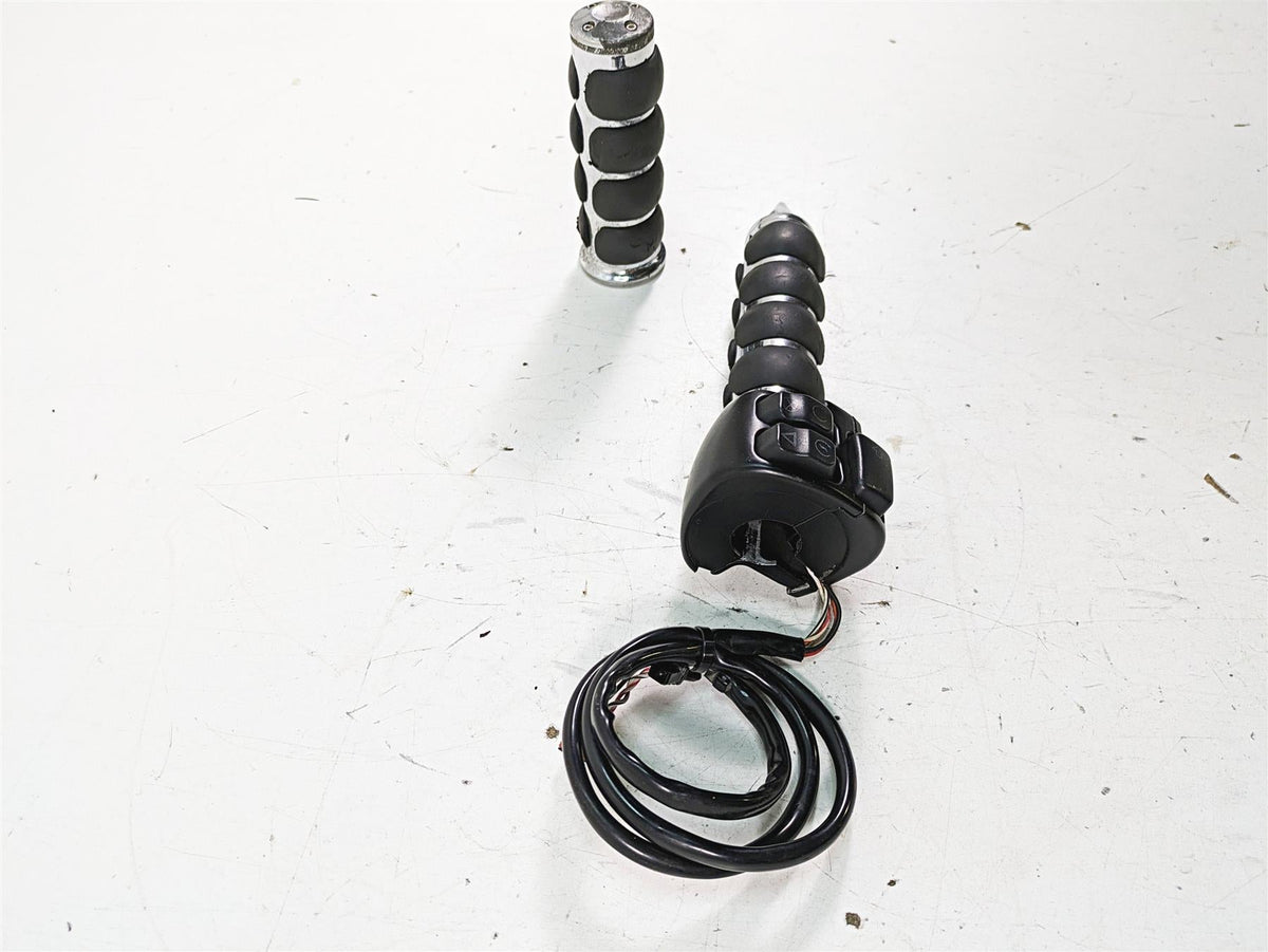 2019 Harley XL883N Sportster Iron Right Hand Control Switch 71500118 {{ shop.shopifyCountryName }} - Mototech271