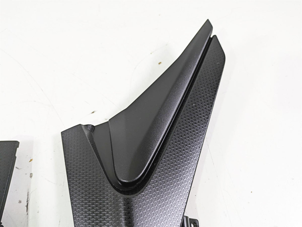 2021 Aprilia RS660 Under Seat Infill Cover Fairings 2B006645 L 2B006646 {{ shop.shopifyCountryName }} - Mototech271