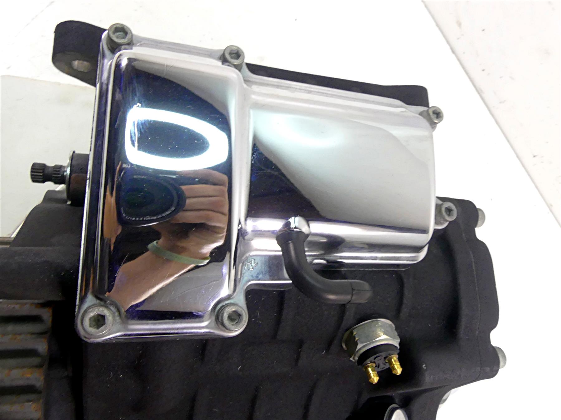 2010 Harley Touring FLHRC Road King 6-Speed Transmission Gear Box 32k 33166-10A {{ shop.shopifyCountryName }} - Mototech271