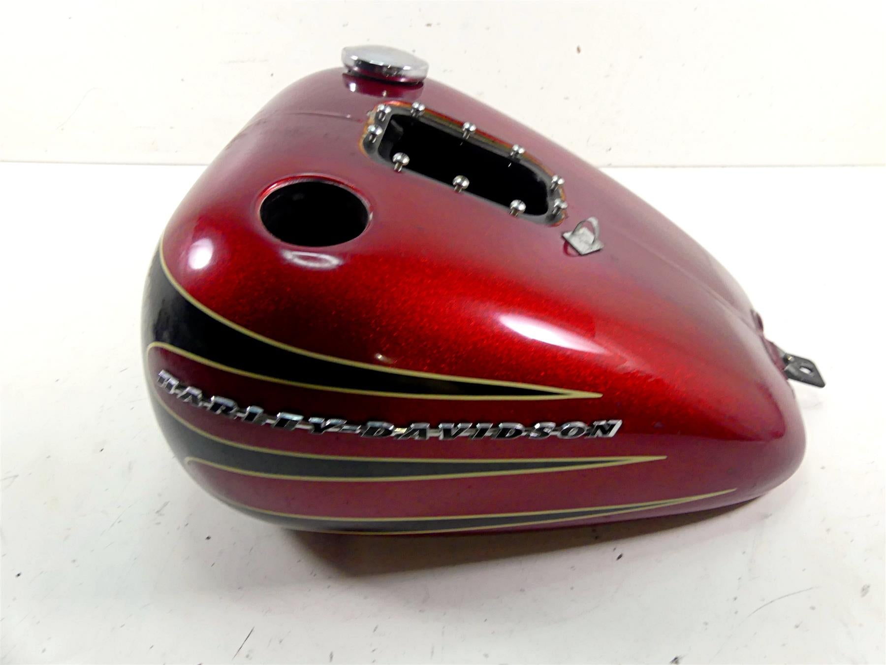 2013 Harley Softail FLSTFB Fat Boy Lo Fuel Gas Petrol Tank 61625-11 {{ shop.shopifyCountryName }} - Mototech271