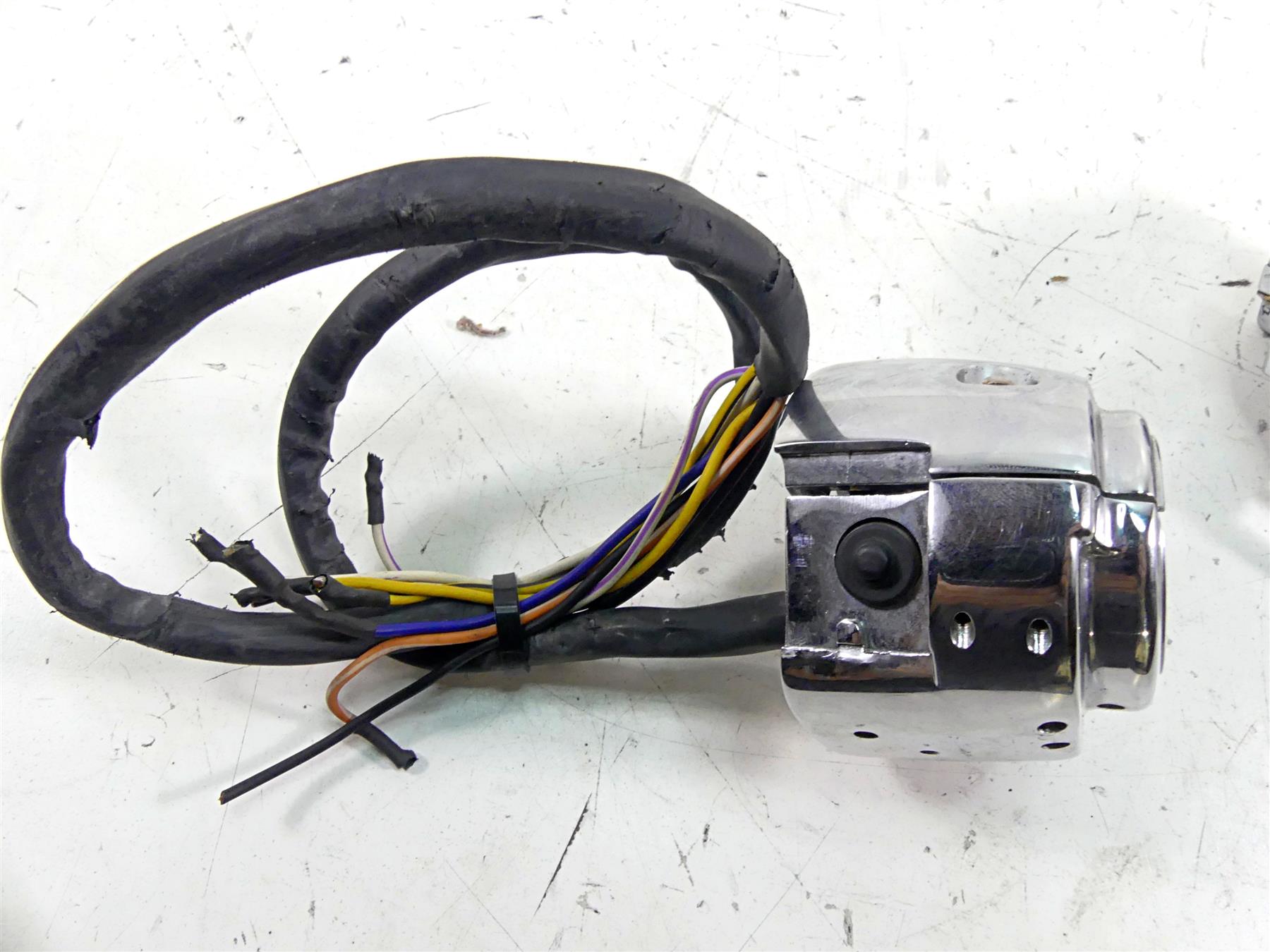 Harley Davidson Sportster Dyna Softail V Rod Chrome Left Right Control Switch Set {{ shop.shopifyCountryName }} - Mototech271
