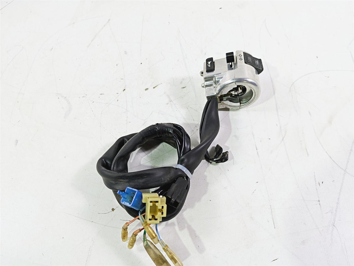 2002 Honda V-Twin VTX1800 C Left Hand Control Switch Light Blinker 35020-MCH-000 {{ shop.shopifyCountryName }} - Mototech271