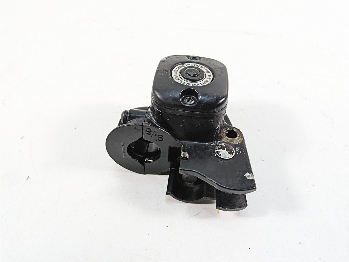 2009 Harley Softail FLSTSB Cross Bones Front Master Cylinder 9/16 45019-08C {{ shop.shopifyCountryName }} - Mototech271