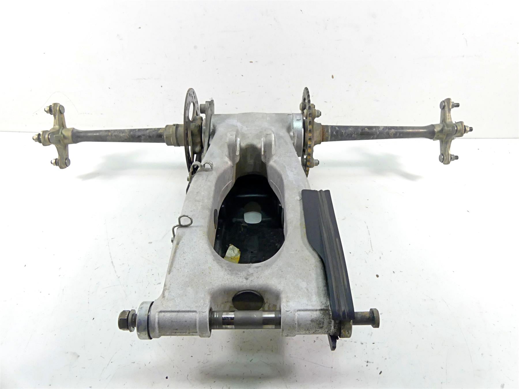 2017 Yamaha YFM Raptor 700R SE Rear Trailing Swing Arm & Axle 1S3-22110-00-00 {{ shop.shopifyCountryName }} - Mototech271