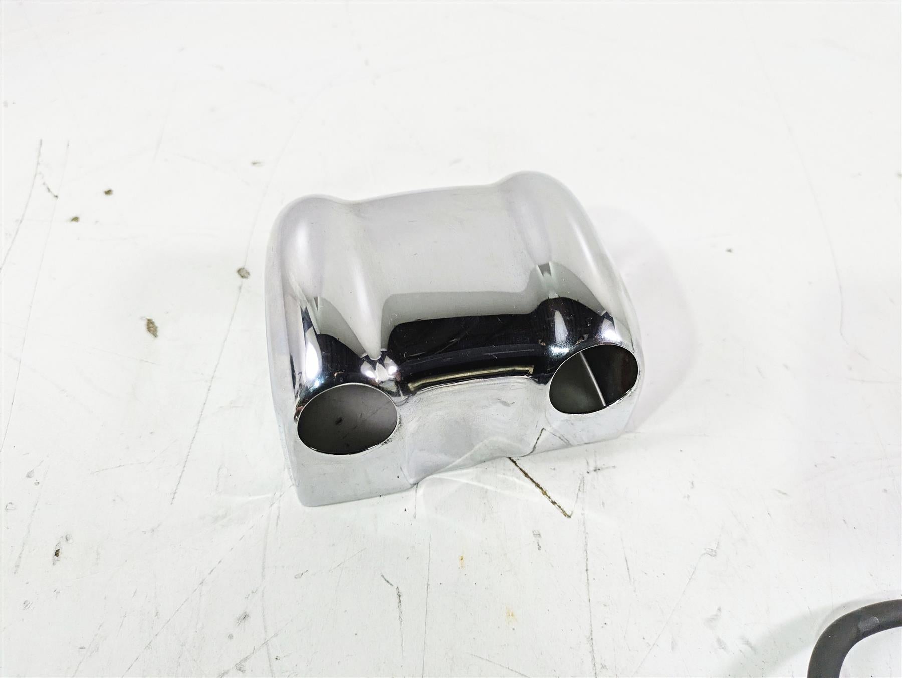 2016 Harley FLSTC Softail Heritage Ignition Coil & Chrome Cover 31696-07A {{ shop.shopifyCountryName }} - Mototech271