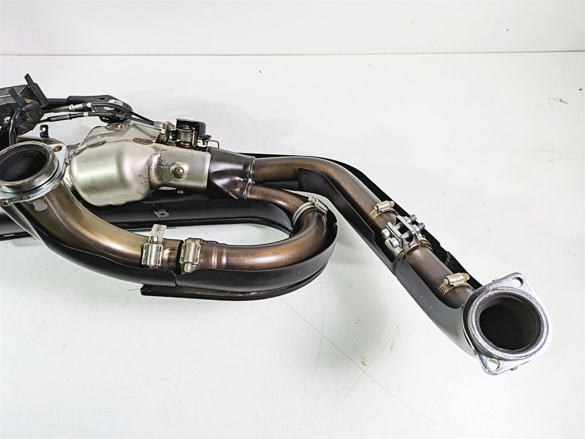 2016 Suzuki M109R VZR1800 Boulevard Exhaust Pipe System & Servo 14305-48G70-H01 {{ shop.shopifyCountryName }} - Mototech271