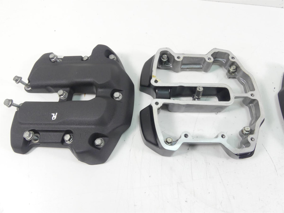 2021 Harley Softail FXBBS Street Bob Cylinder Head Valve Cover Set 25700697 {{ shop.shopifyCountryName }} - Mototech271
