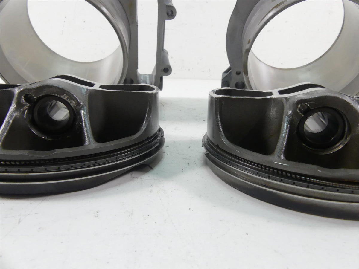 2015 KTM 1290R Super Duke Cylinder Jug Barrel Piston Set 6133003830024 {{ shop.shopifyCountryName }} - Mototech271