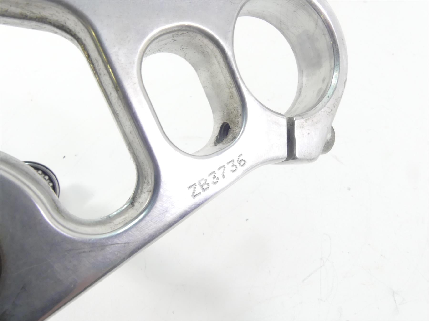 2006 Harley VRSCD Night Rod Lower Triple Tree Steering Clamp 49mm -Read 46788-06 {{ shop.shopifyCountryName }} - Mototech271