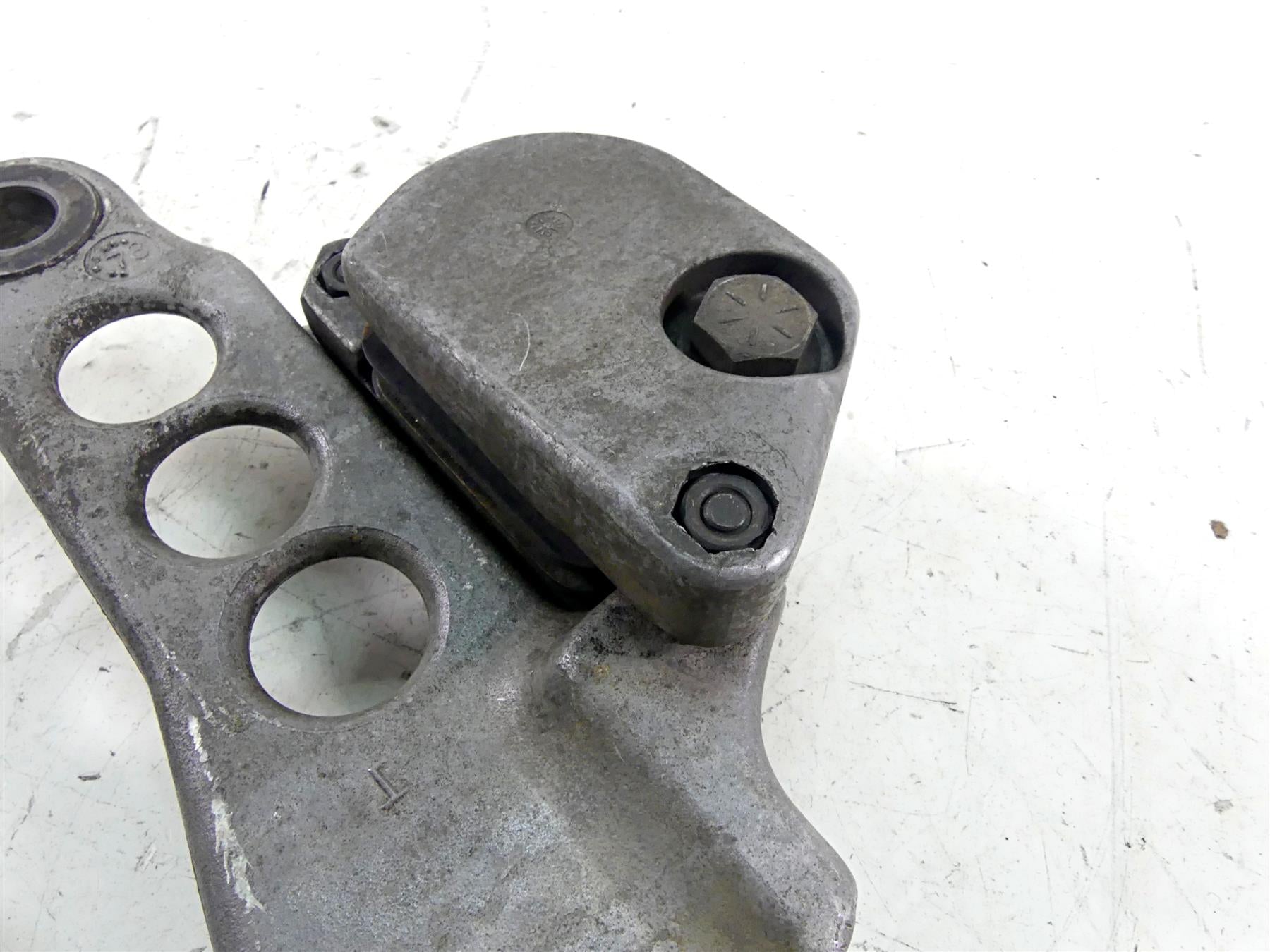 1979 Harley Sportster XLS1000 Roadster Rear Brake Caliper & Bracket 44187-77 {{ shop.shopifyCountryName }} - Mototech271