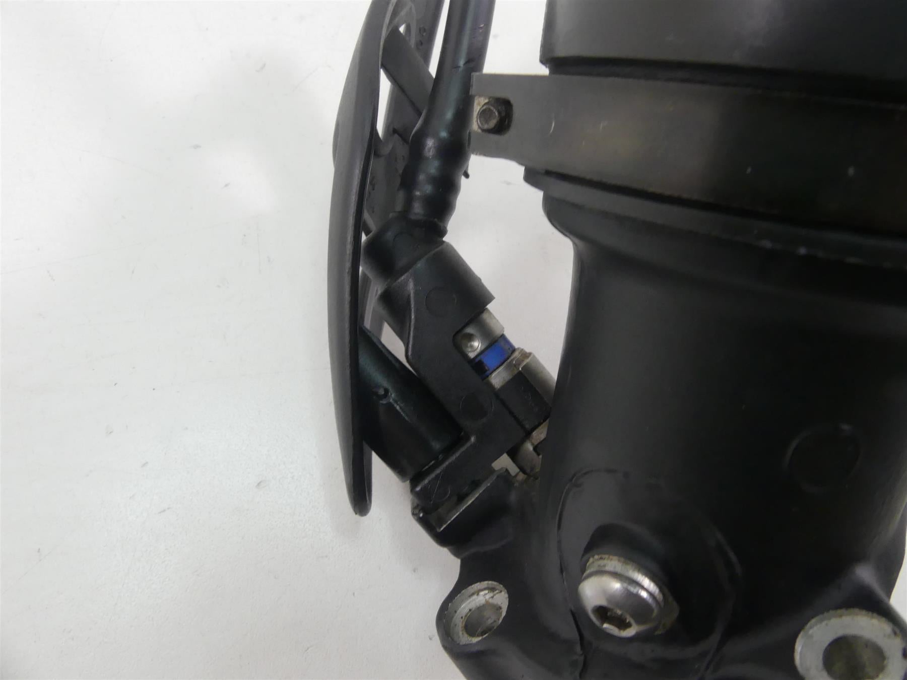 2014 Moto Guzzi Griso 1200 SE 8V Fuel Injector & Mount Set 976555 {{ shop.shopifyCountryName }} - Mototech271