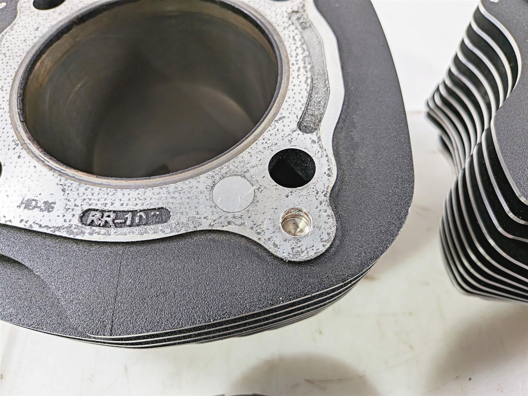 2024 Harley Softail FXLRST Low Rider Cylinder & Piston Set 117ci M8 3k 16800387 {{ shop.shopifyCountryName }} - Mototech271