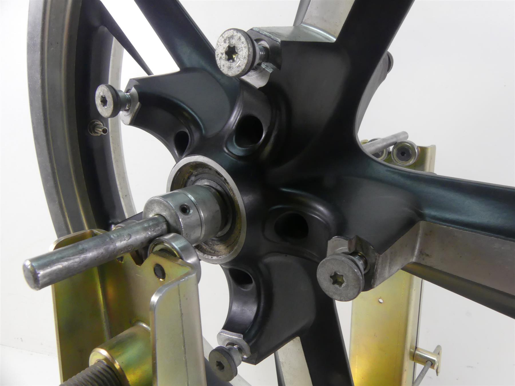 2013 Harley VRSCF Muscle V-Rod Straight Front Wheel Rim 19x3 41670-09 {{ shop.shopifyCountryName }} - Mototech271