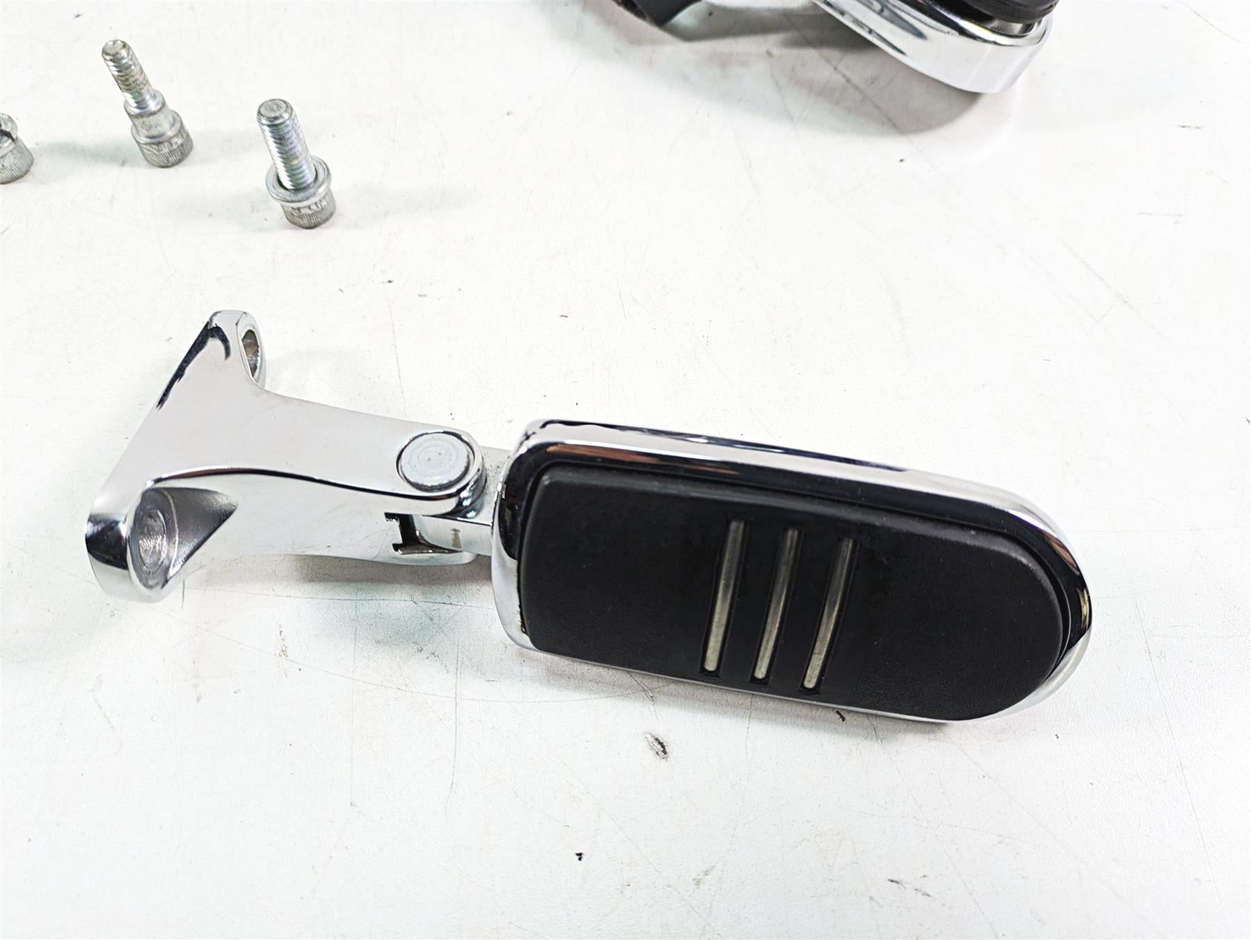 2020 Harley Touring FLHX Street Glide Front Rear Floorboard Footpeg Set 50684-11 {{ shop.shopifyCountryName }} - Mototech271