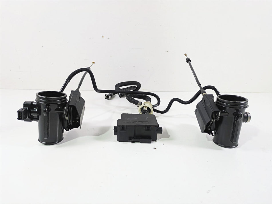 2018 BMW R nineT Urban GS K33 Throttle Body & Junction Set 13547705239 {{ shop.shopifyCountryName }} - Mototech271
