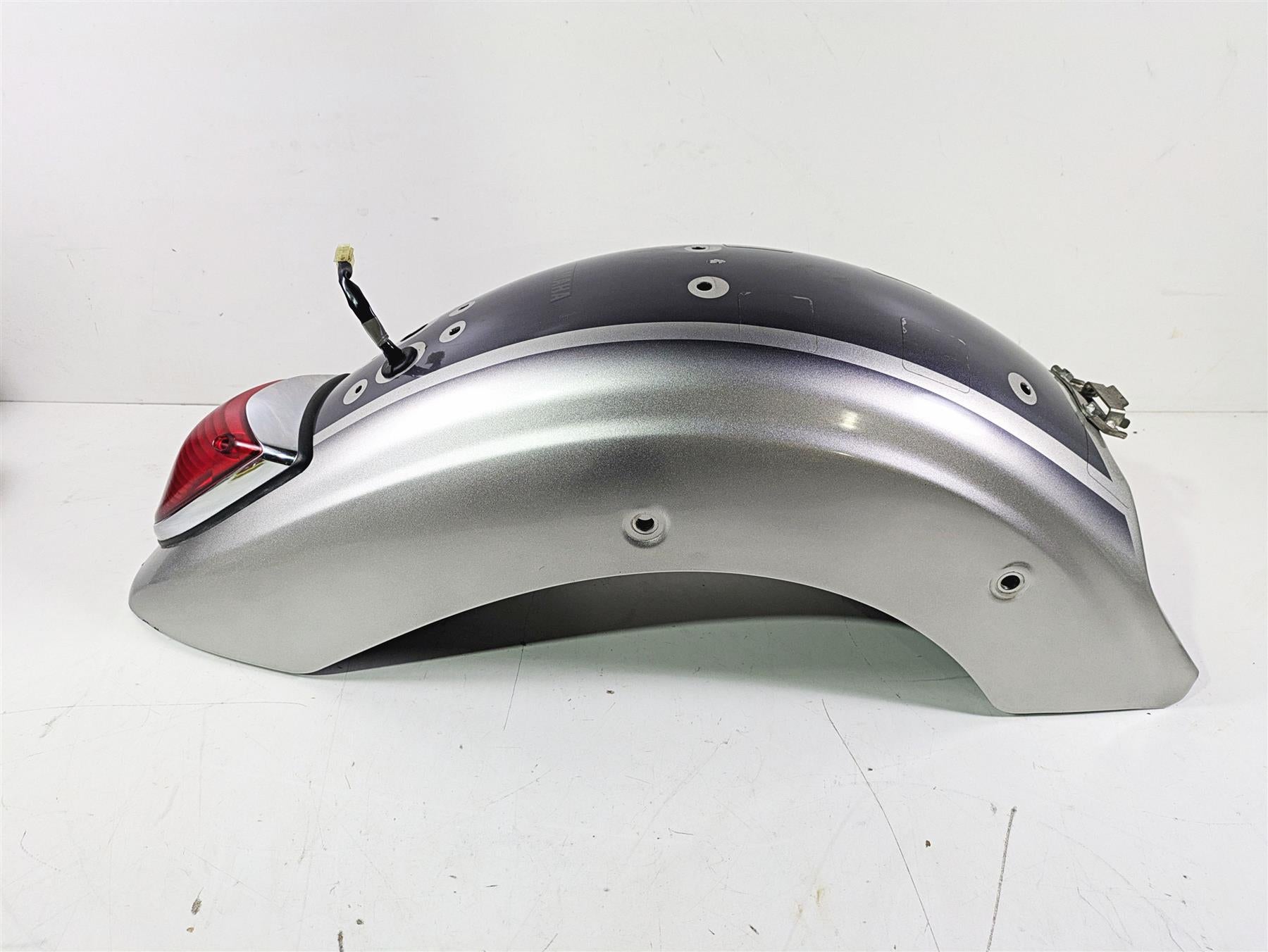 2007 Yamaha XVS1300 V-Star Tour Rear Fender + Taillight Set 3D8-21610-00 {{ shop.shopifyCountryName }} - Mototech271