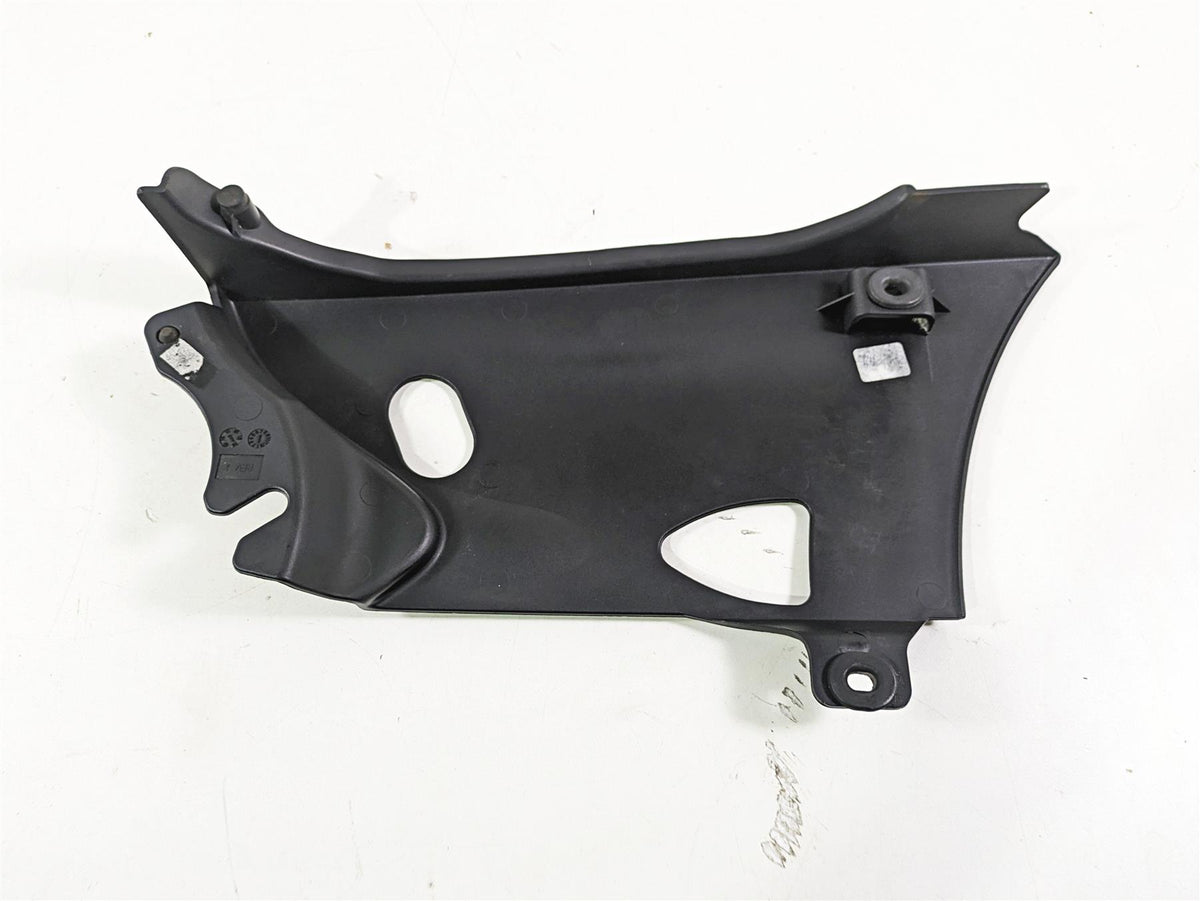 2018 Indian Chieftain Dark Horse Right Lower Side Cover Fairing 5450418 5456034 {{ shop.shopifyCountryName }} - Mototech271