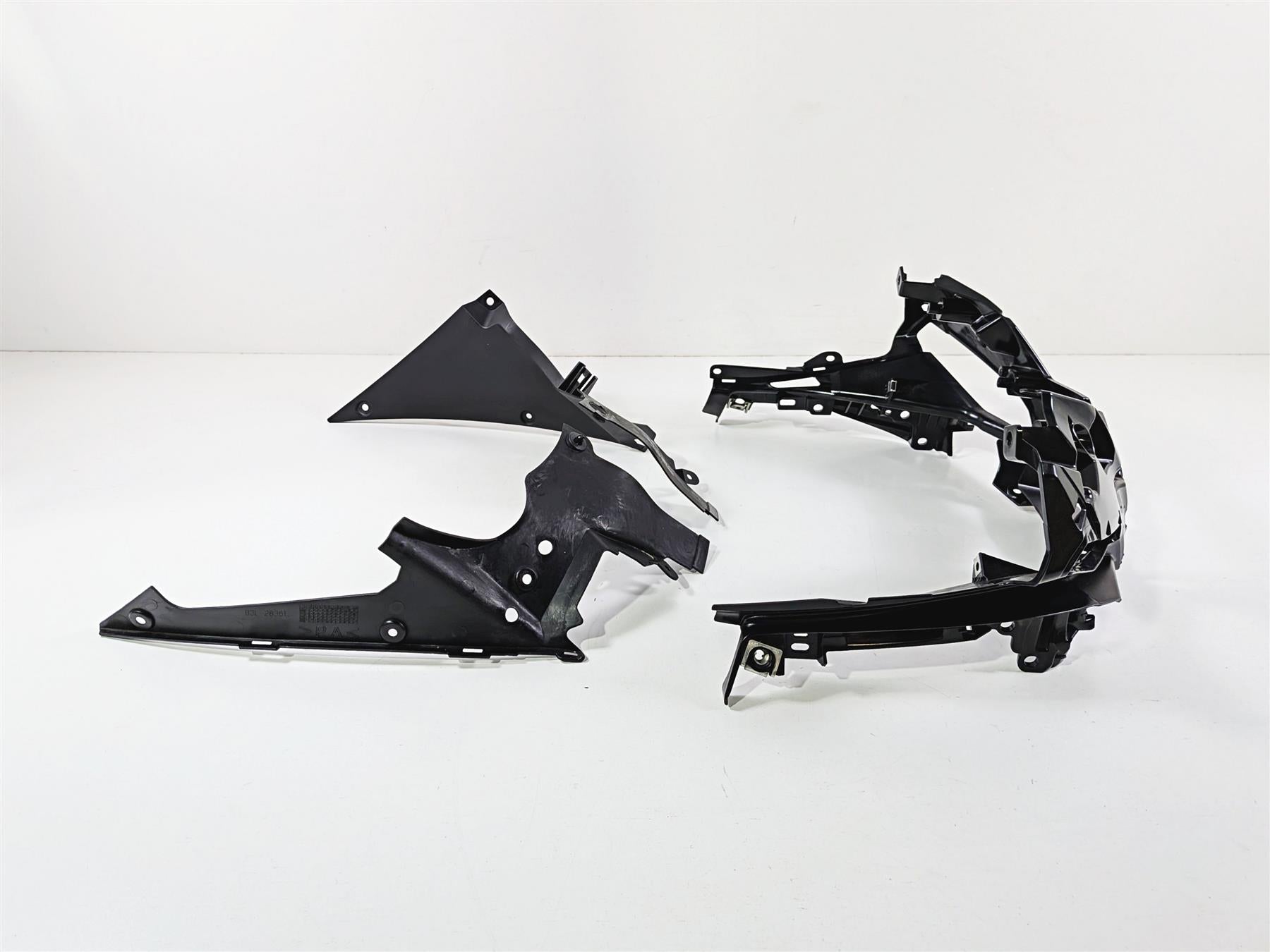 2022 Yamaha YZF R1 R1M RN65 Headlight Fairing Cover Cowling Mount B3L-2835H-00-Mototech271