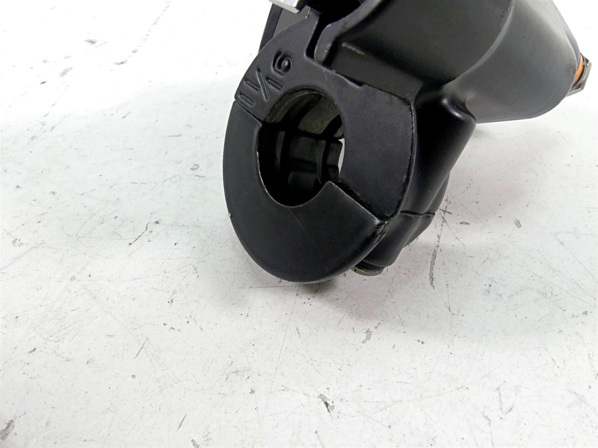 2002 Harley Touring FLHTC Electra Glide Front Brake Master Cylinder 41700737 {{ shop.shopifyCountryName }} - Mototech271