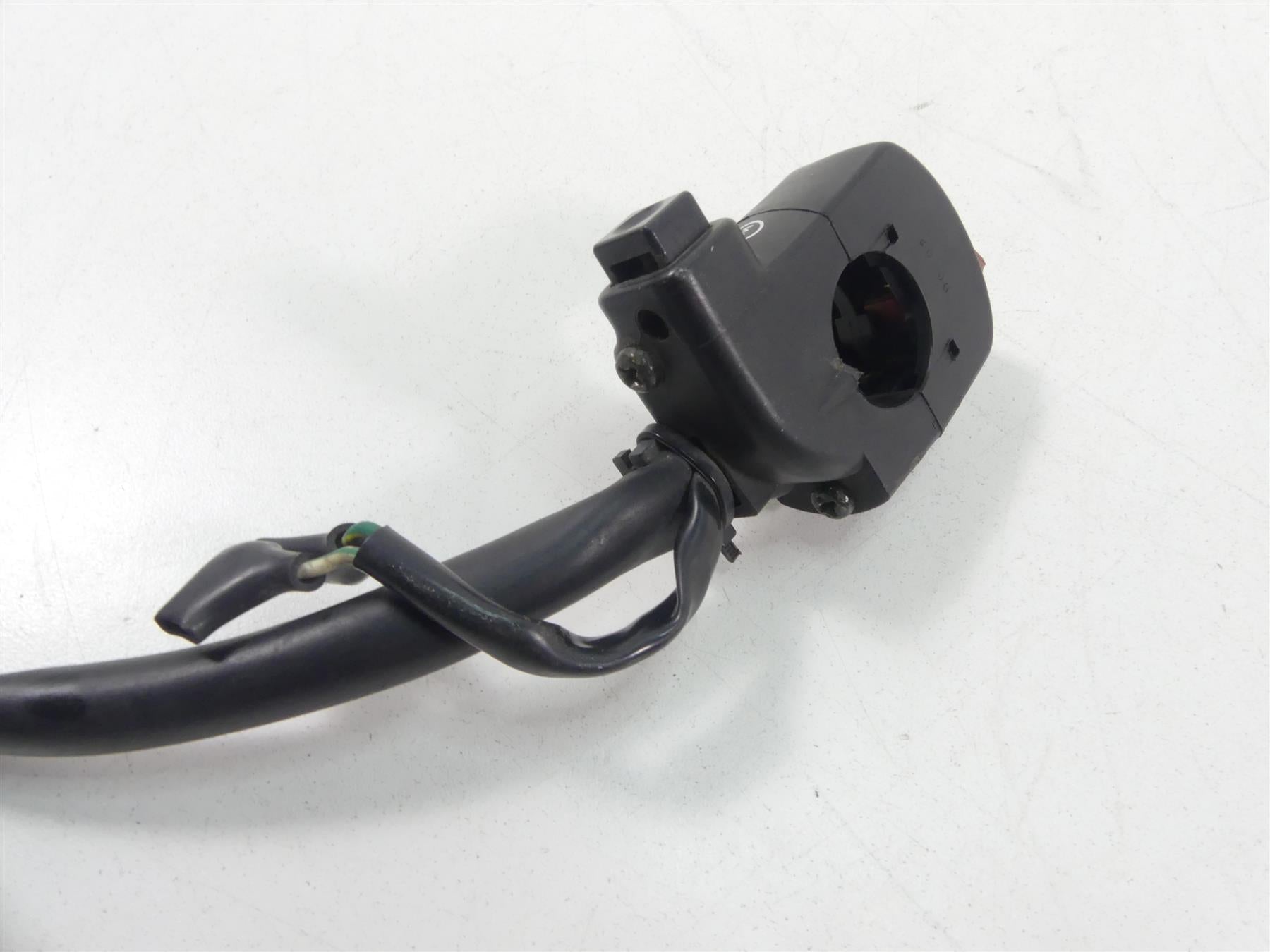 2004 Honda CBR1000RR SC57 Right Hand Start Kill Control Switch 35130-MEL-J00 {{ shop.shopifyCountryName }} - Mototech271
