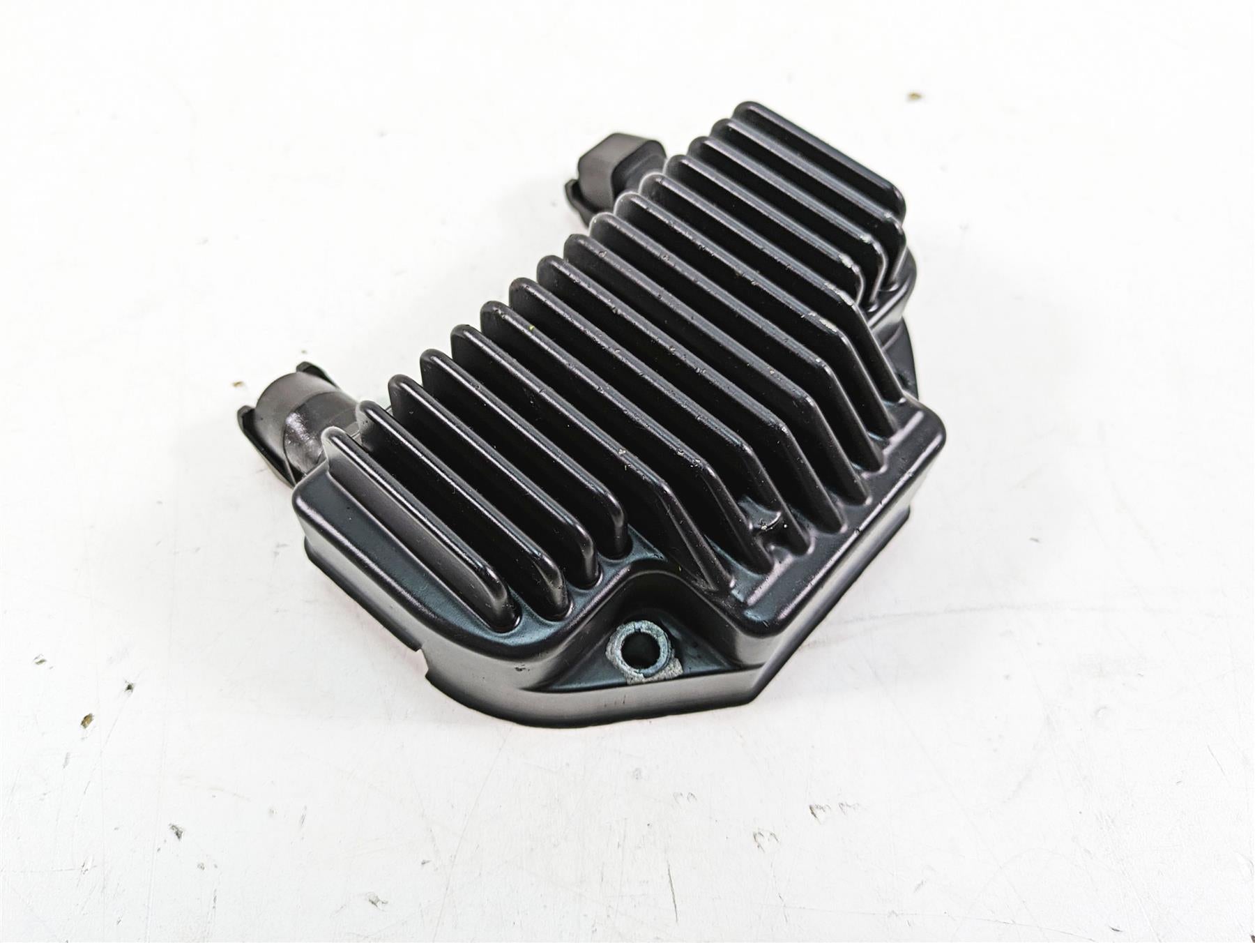 2015 Harley FXDL Dyna Low Rider Rectifier Voltage Regulator 74631-08A {{ shop.shopifyCountryName }} - Mototech271