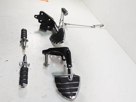 2000 Harley FXSTS Softail Springer Front Rear Footpeg & Shifter Set 33683-00 {{ shop.shopifyCountryName }} - Mototech271