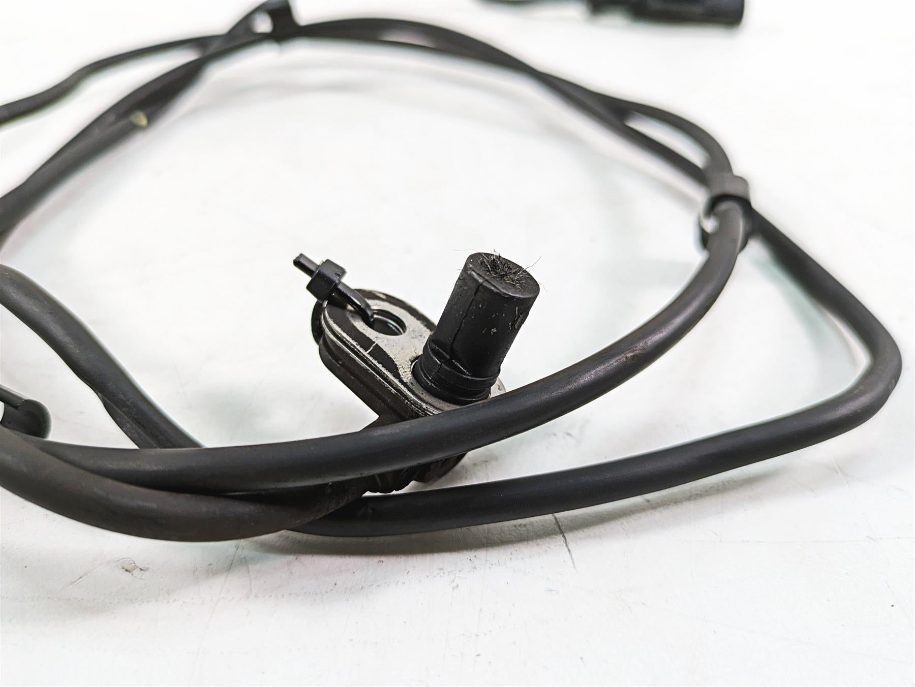 2016 Ducati Panigale 1299 S Rear Abs Brake Wheel Speed Sensor 55212111B {{ shop.shopifyCountryName }} - Mototech271