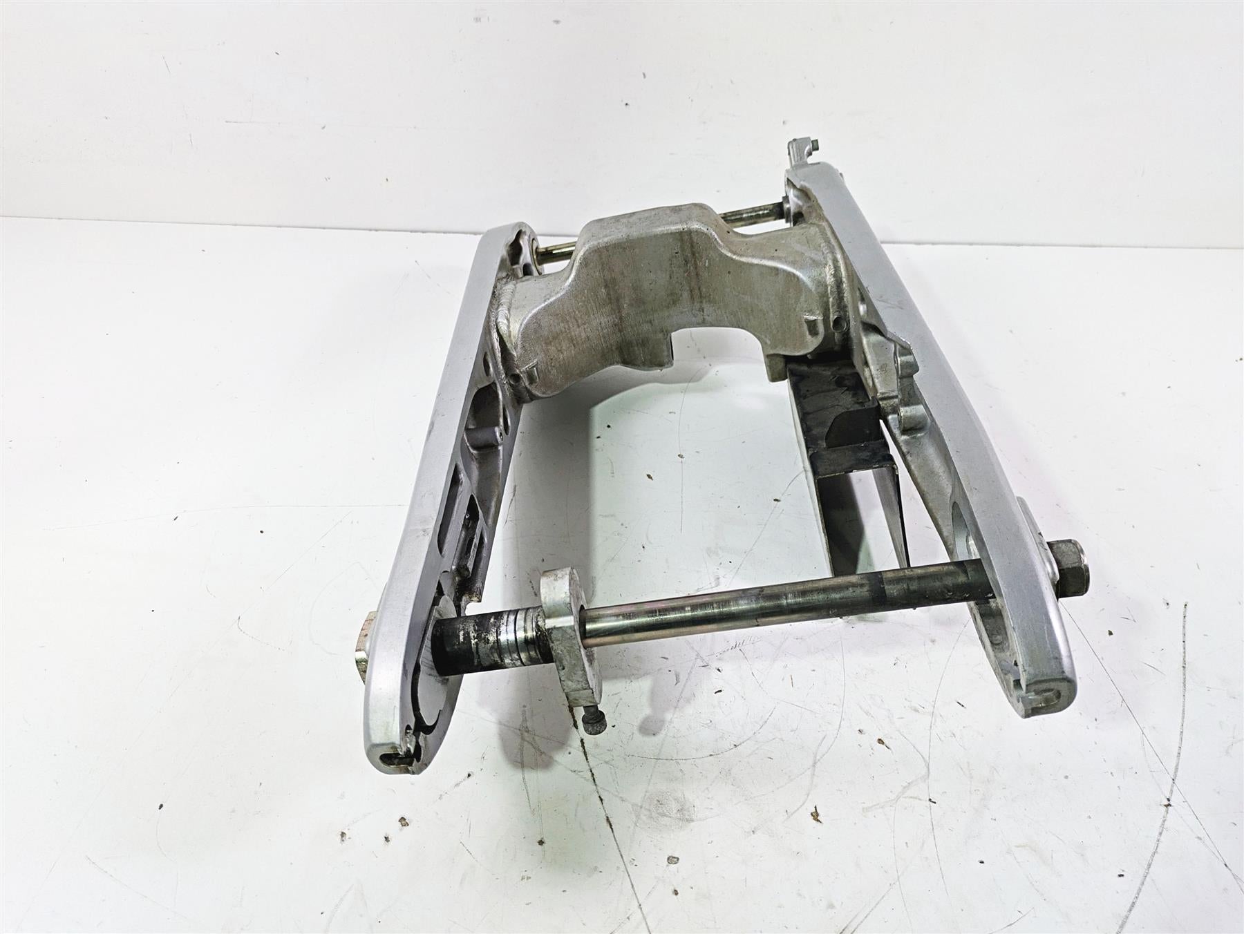 2004 Victory Kingpin Rear Swingarm Swing Arm Axle Set 1014408 1014408 {{ shop.shopifyCountryName }} - Mototech271
