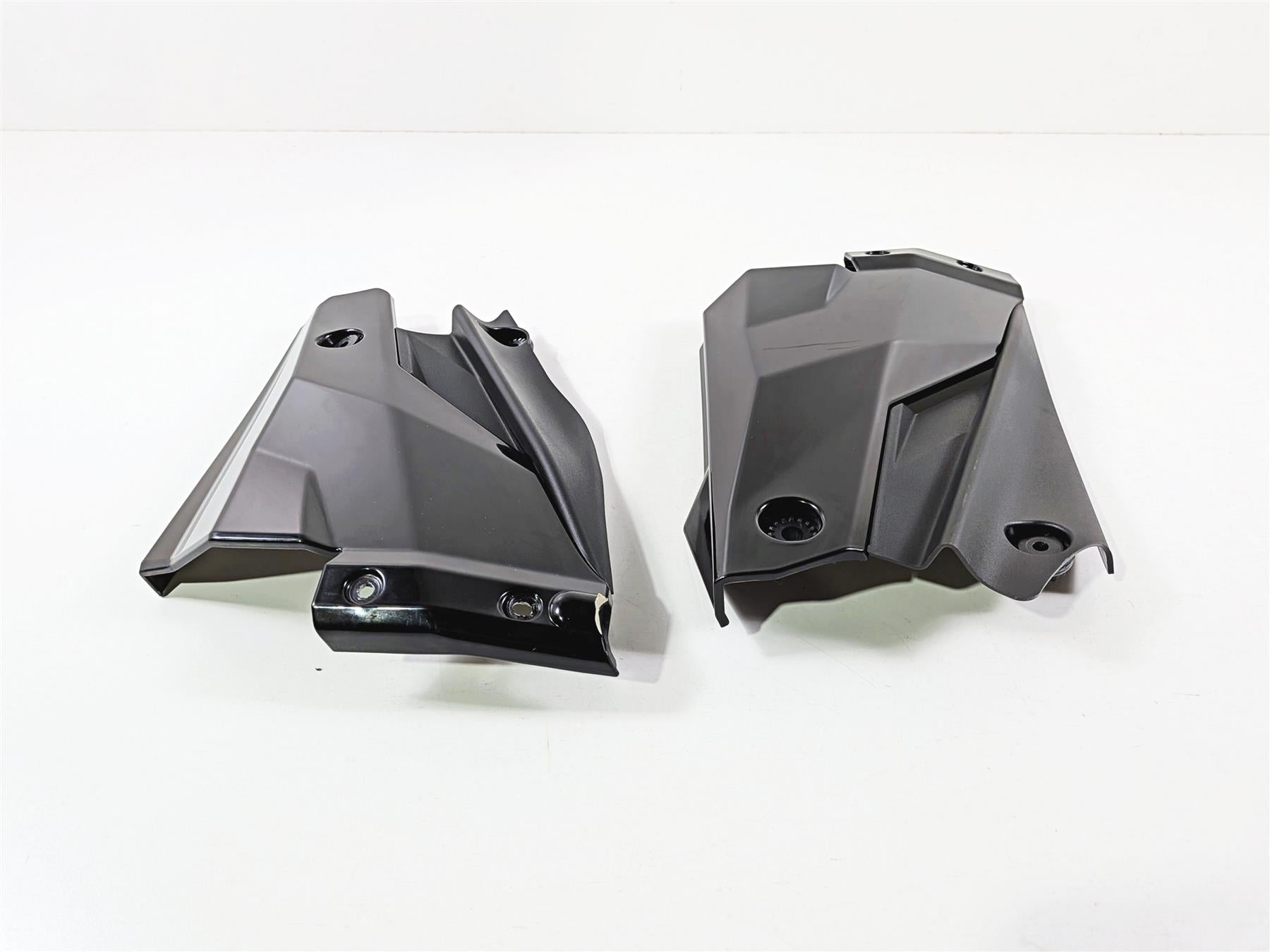 2011 Ducati Streetfighter 1098 S Radiator Cover Fairing Set 48022801A 48022811A {{ shop.shopifyCountryName }} - Mototech271