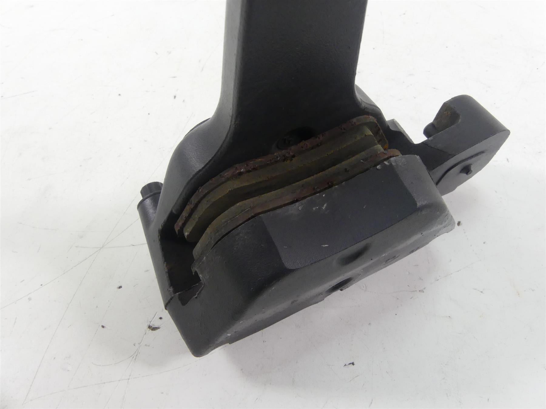 2002 Harley Softail FXSTDI Deuce Rear Brake Caliper + Bracket 44441-00 {{ shop.shopifyCountryName }} - Mototech271