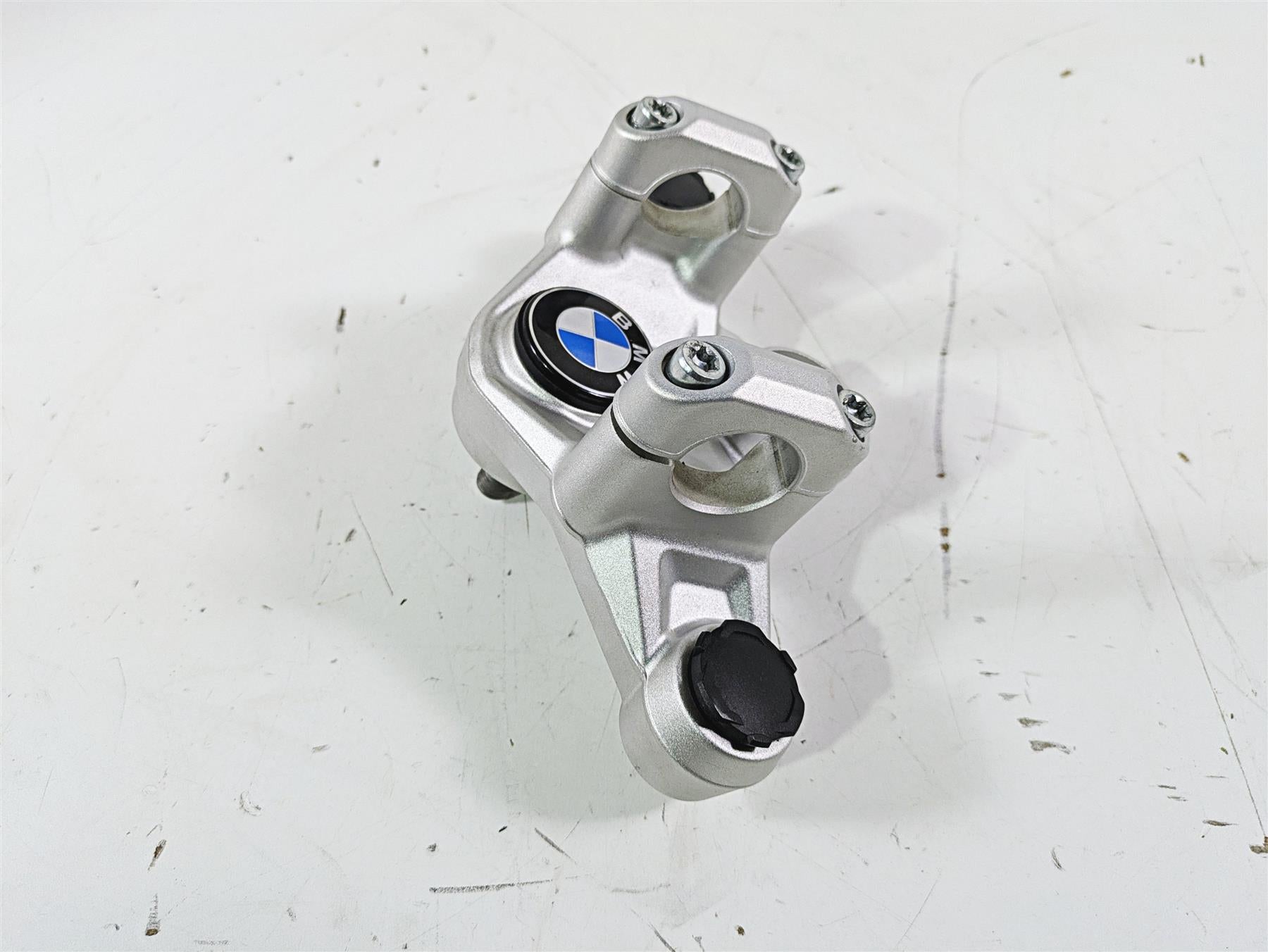 2016 BMW R1200GS GSW K50 Upper Triple Tree Steering Clamp 31428555849 {{ shop.shopifyCountryName }} - Mototech271